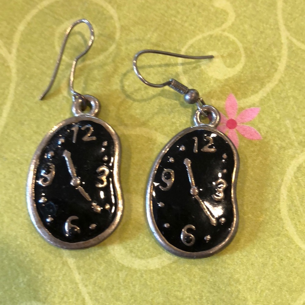 Melting clocks earrings